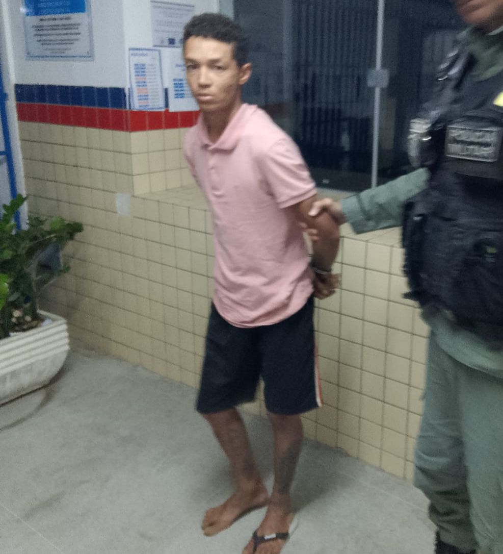 Salgueiro - Vigilante evita furto em escola estadual mesmo com quatro meses de salários atrasados em Salgueiro