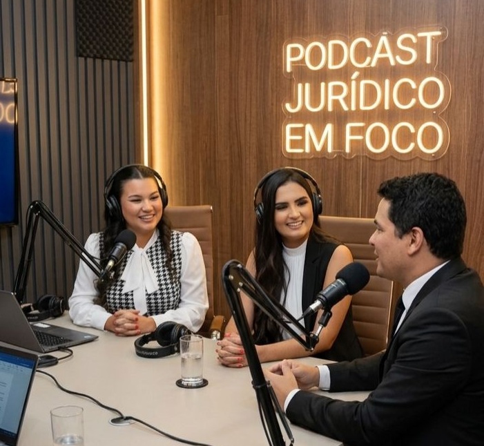 Estudantes da FACHUSC lançam podcast sobre golpes digitais com participação de advogado