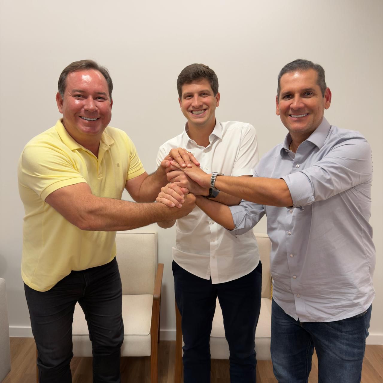 João Campos sela aliança com Gustavo Caribé e consolida força em Belém do São Francisco