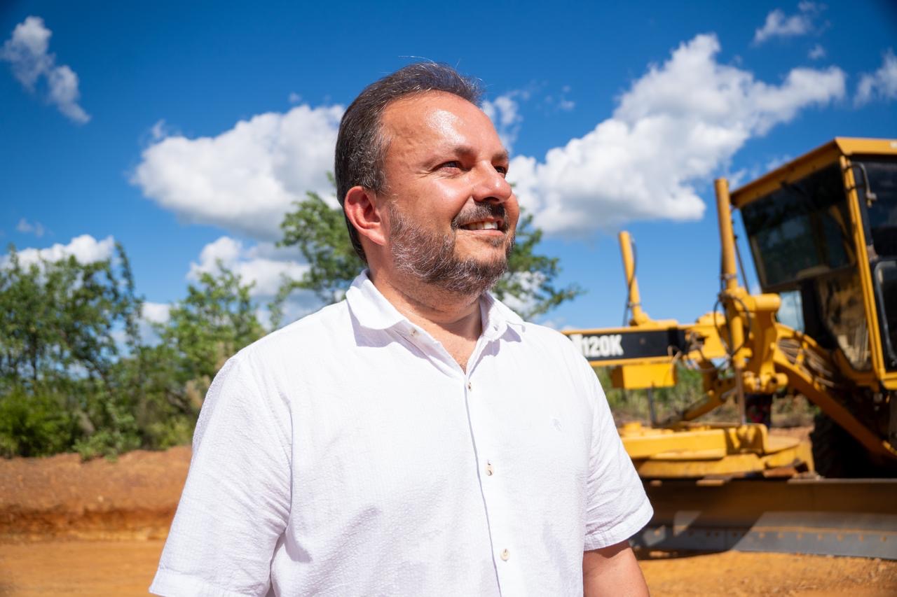 Prefeito anuncia asfalto para ruas do Prado, Residencial Santo Antônio e via do Açude Velho em Salgueiro