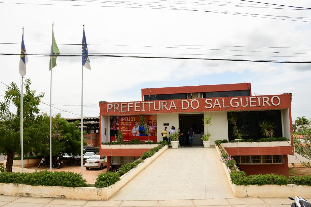 MPPE apura possíveis irregularidades em contrato de limpeza urbana de Salgueiro