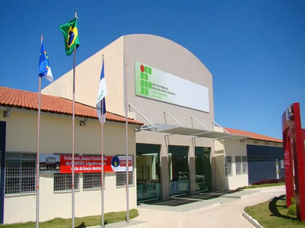 IFSertãoPE Campus Salgueiro oferece 100 vagas para curso gratuito de escrita voltado ao Enem