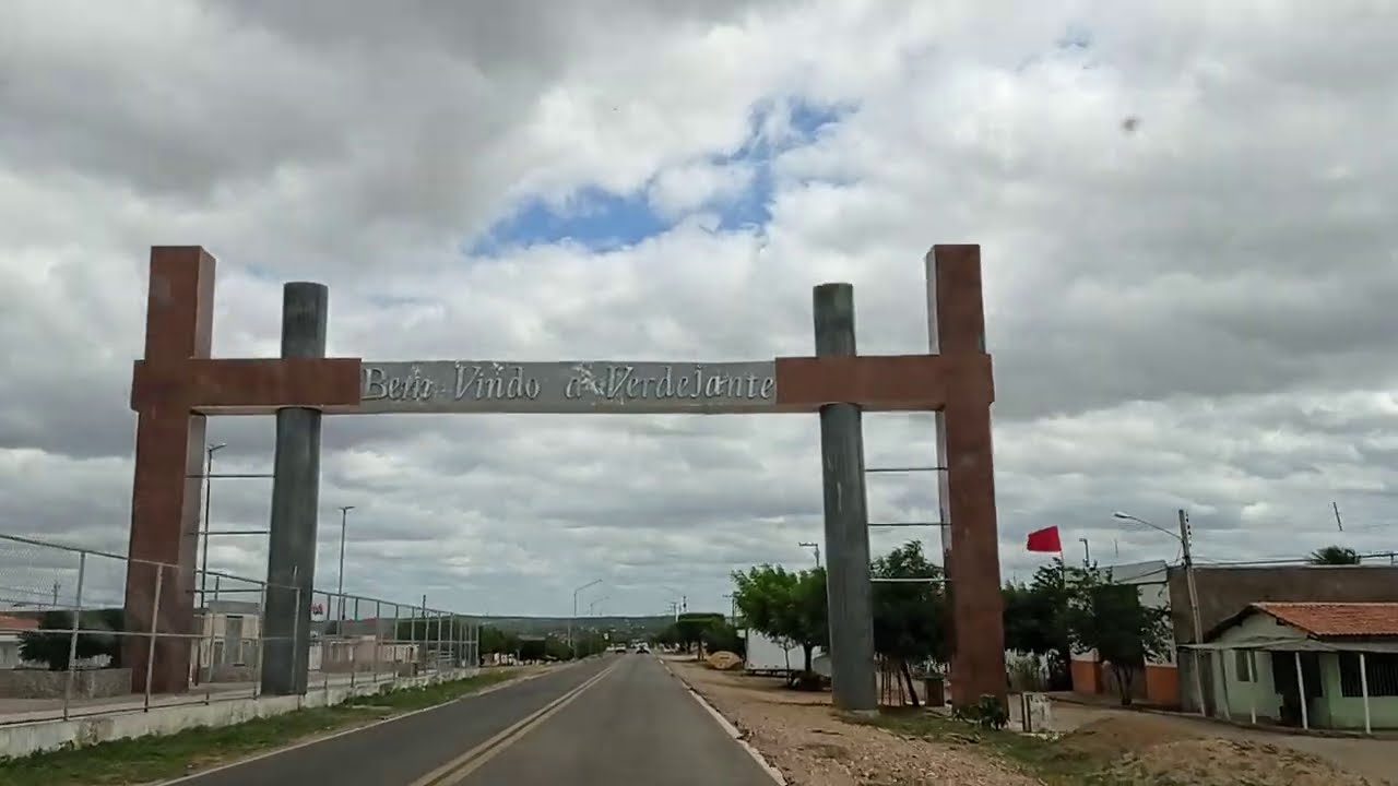 Homem é detido após ameaçar dois irmãos com facão em Verdejante